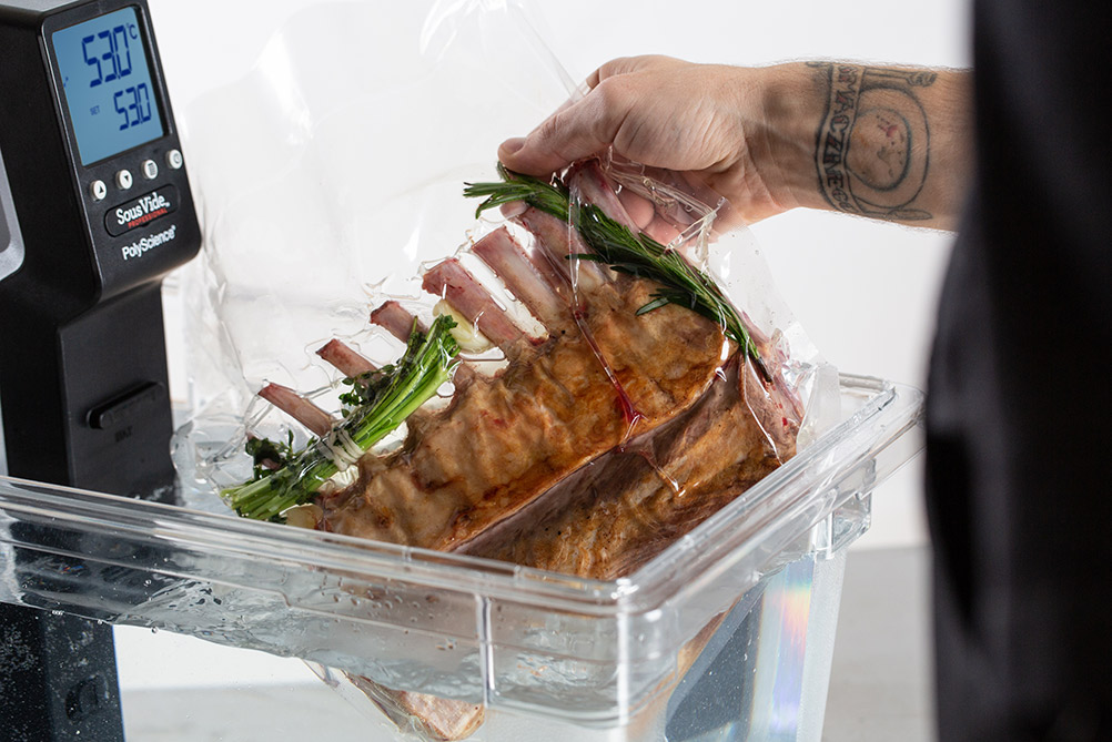 How To Vacuum Seal Meat For Sous Vide Meal Prepping [ULTIMATE GUIDE] - Sip  Bite Go